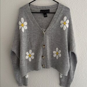 Polly & Esther Gray Cardigan with Daisy Pattern